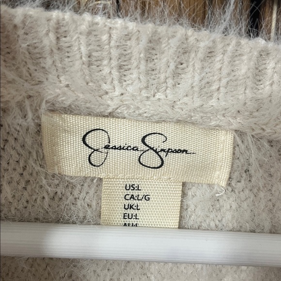 Jessica Simpson Fuzzy Eyelash Sweater Size Large Scoop Neck Beige - Picture 6 of 9